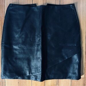 Club Monaco faux leather pebbled skirt
